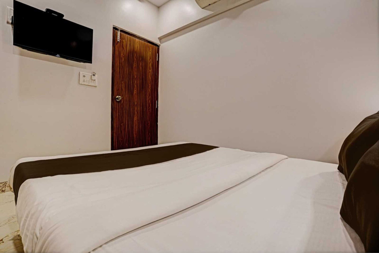 Bedroom 3, Deluxe Hotel Didar House, Thane