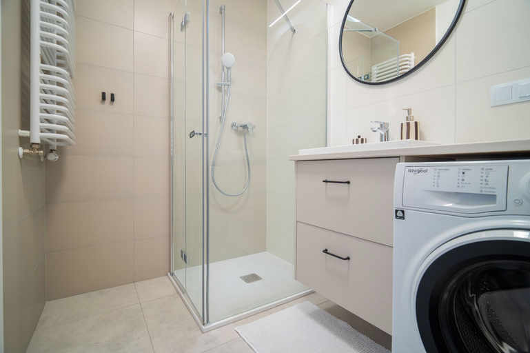 Bathroom 3, Resi Apartments, Gdańsk City