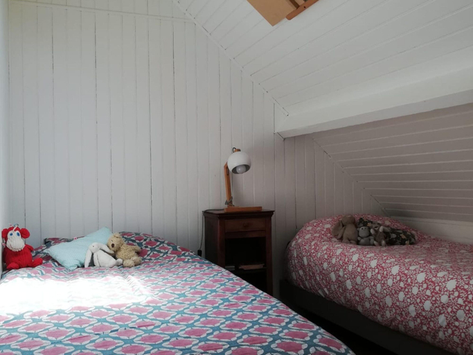 Room 5, Superb Sea Views Private Beach Access, Finistère