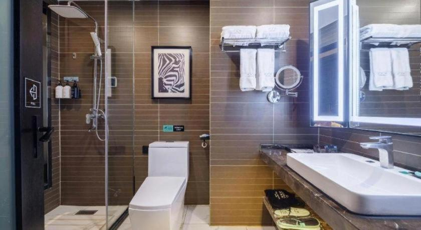 Bathroom 4, Xana Hotelle·Yutian, Tangshan