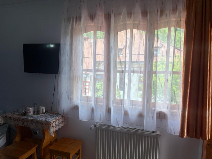 Others 4, Casa Lav, Sinaia