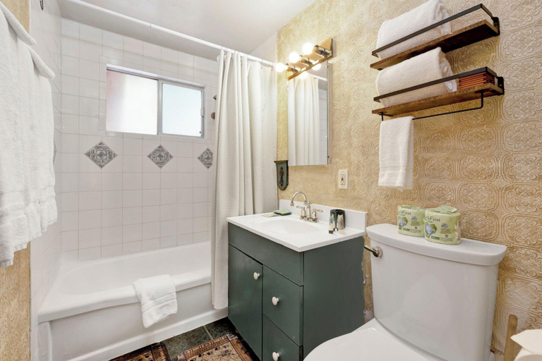 Bathroom, Pine Cone Cottage #2191, San Bernardino