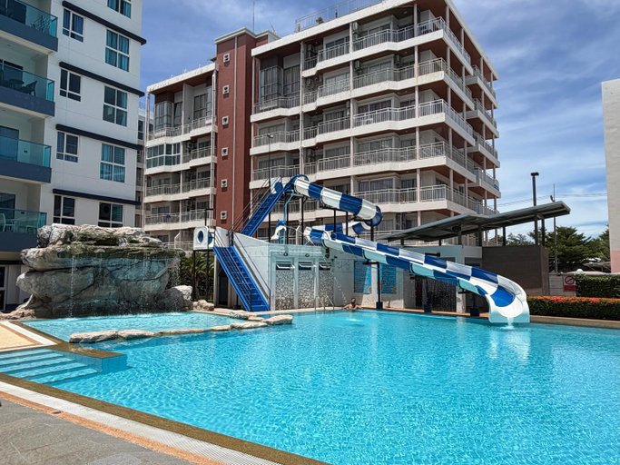 Sport & Beauty 2, Grand Blue Condominium by Mary, Klaeng