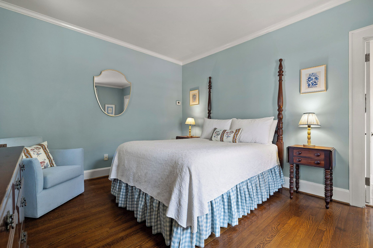 Bedroom 2, Chanticleer Inn Bed & Breakfast, Walker