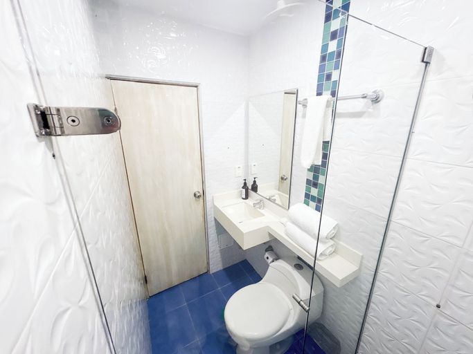 Bathroom 2, Casa Helena hotel Centro Historico, Cartagena de Indias