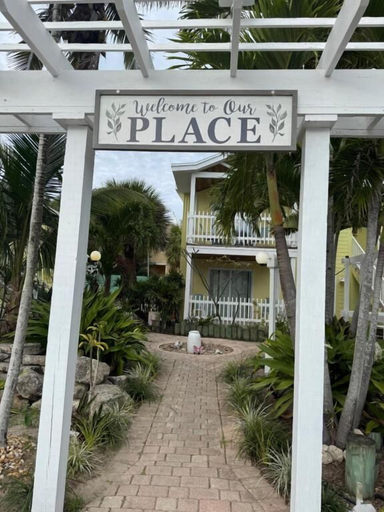 Exterior detail, 2 Bed Room Pool Steps to Beach Unit 6, Brevard