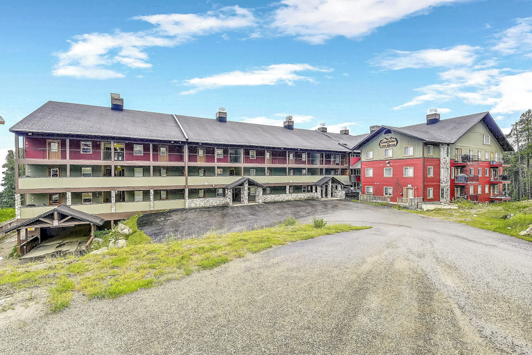 Primary image, Chateau on the Ridge by Okanagan Premier, Kootenay Boundary