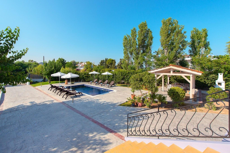 5, Giovanni · Villa Giovanni, South Aegean
