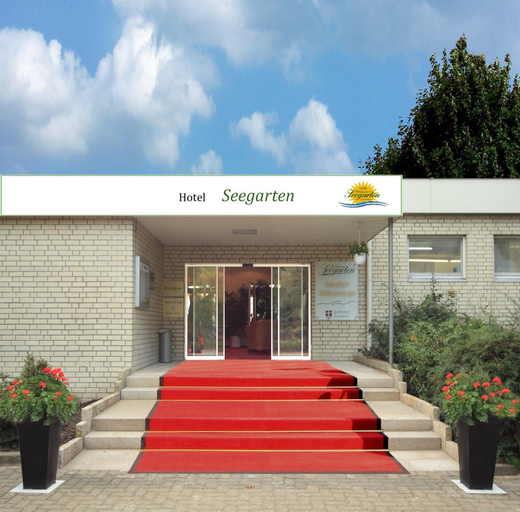 Exterior & Views 1, Hotel Restaurant Seegarten Quickborn, Pinneberg