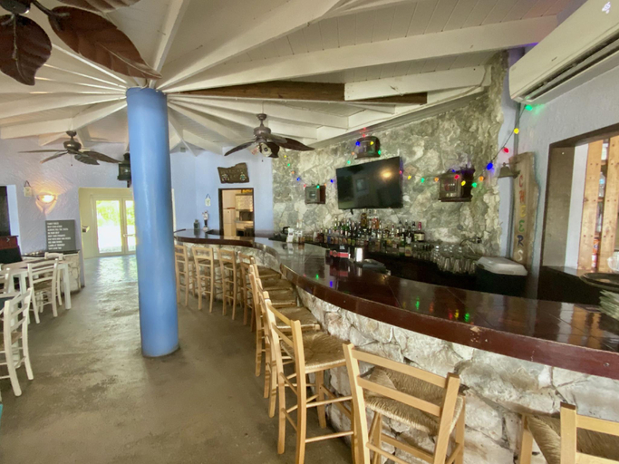 Food & Drinks 5, The Sunset Cove And Rainbow Room