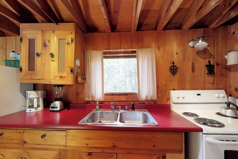 Private kitchen 4, Moosehead Memories - Quiet Dog-friendly, Dock, & Firepit, Piscataquis