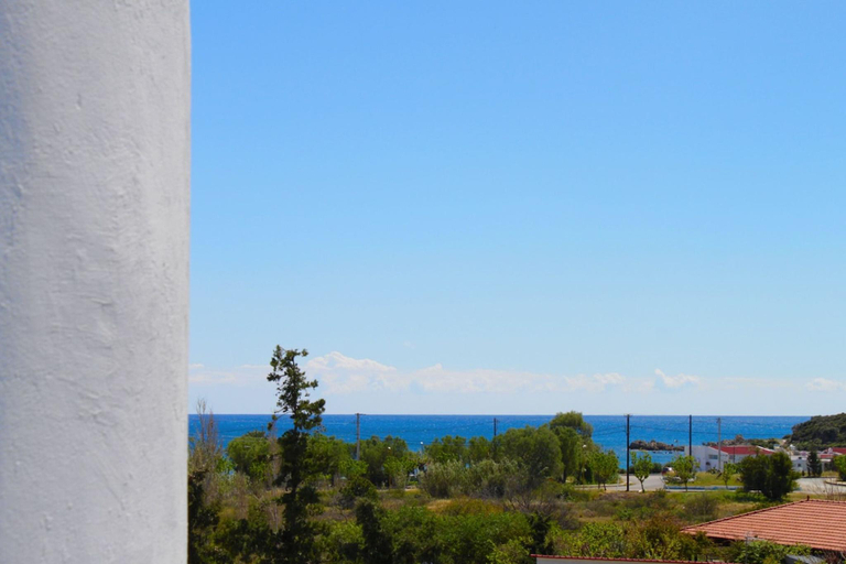 3, Giovanni · Villa Giovanni, South Aegean