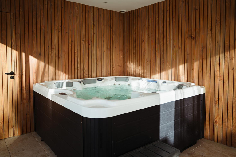 Bathroom 4, Les Etangs de la Bassée, Seine-et-Marne