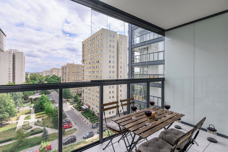 Balcony view 2, Lumina 2BR-3BR Apart with Parking AC, Warsaw