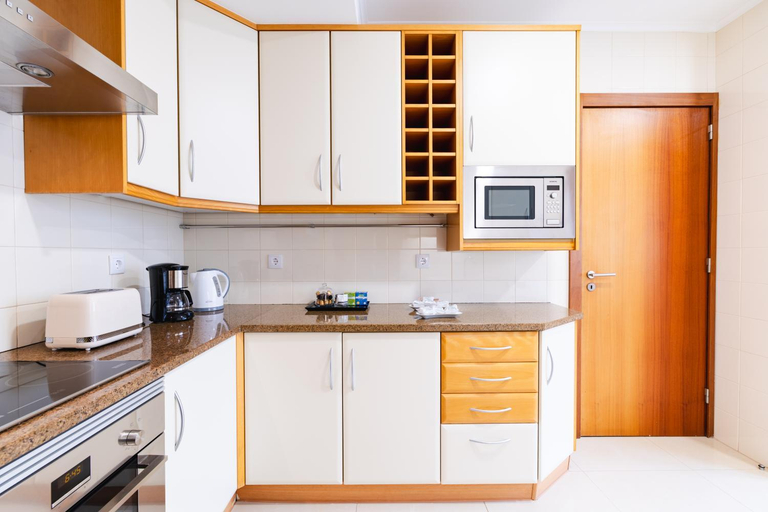 Others 5, Deluxe Marina Apartment, Ponta Delgada