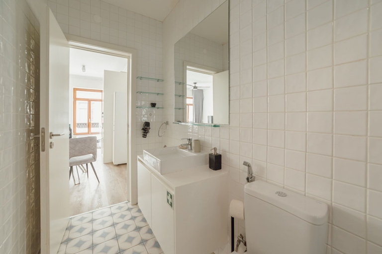 Room 4, Downtown Comfort Apartment by Vacationy, Porto