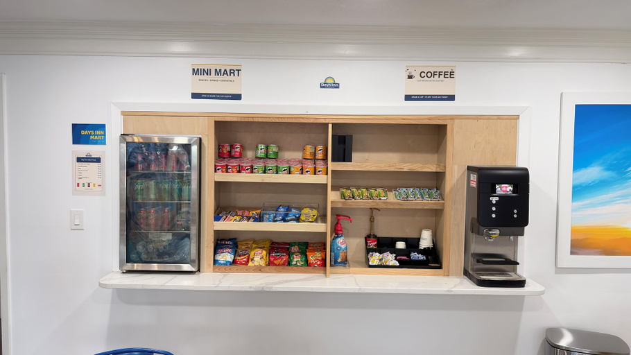 Food & Drinks, Days Inn by Wyndham Gonzales, Ascension