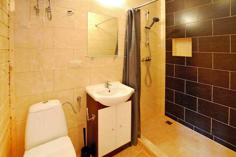 Bathroom 4, Holiday Home With a Terrace, Close to the sea, Kołobrzeg