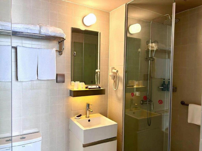 Bathroom 3, Jinjiang Inn Select Xuzhou Suining Middle Yuanfu Road, Xuzhou