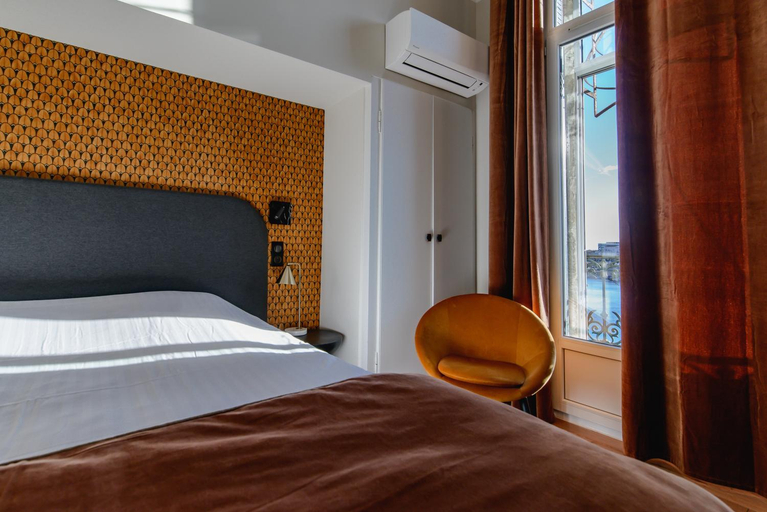 Bedroom 2, Le Grand Hotel, Hérault
