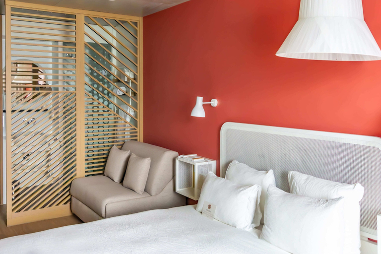 Bedroom 4, OKKO Hotels Paris Gare de l'Est, Paris