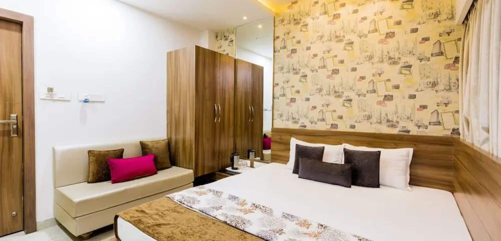 Room 2, Hotel Rockland Kota, Kota