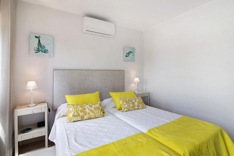 Bedroom 2, Casa Harlequin, Loulé