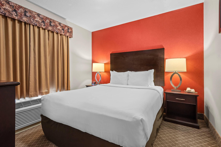 Bedroom 3, Comfort Inn & Suites Airport South, Division No. 6