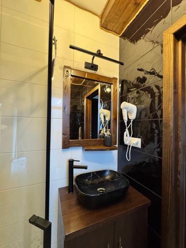 Bathroom 4, Apartamenty Wilcza Knieja, Lesko