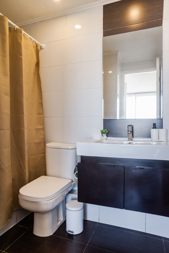 Bathroom 3, Apt in Las Condes Pool Private Balcony, Cordillera