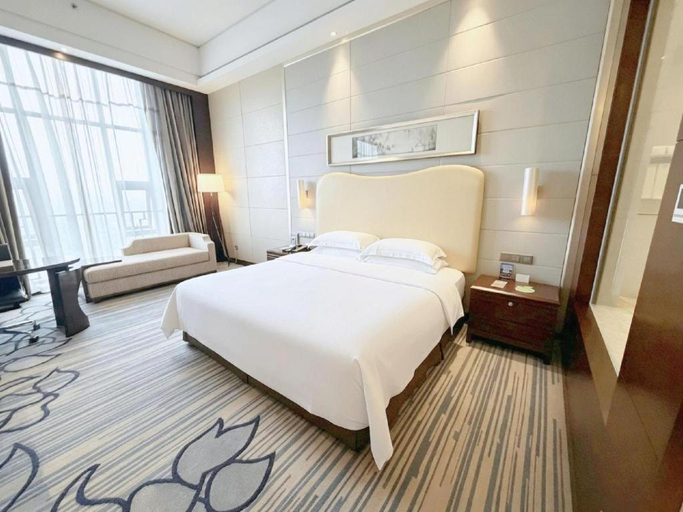 Bedroom 2, Bairun Zhenjiang International Hotel, Zhenjiang