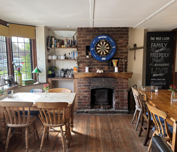 Restaurant, The Red Lion Stodmarsh, Kent