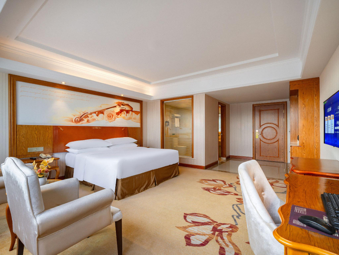 Bedroom 2, Vienna Hotel Shenzhen Longgang Xinsheng Metro Station, Shenzhen