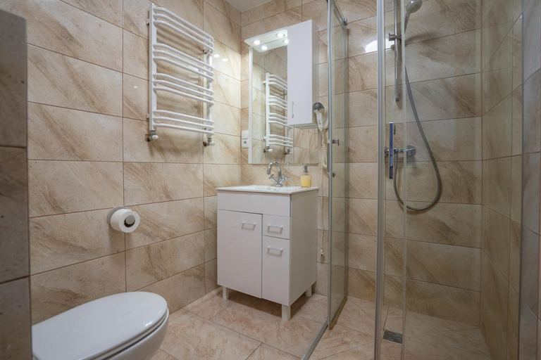 Bathroom 4, Willa Puchatek, Jelenia Góra