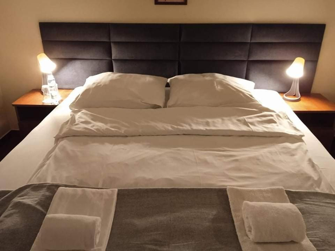 Bedroom, Centrum Konferencyjne Sultan, Wołomin