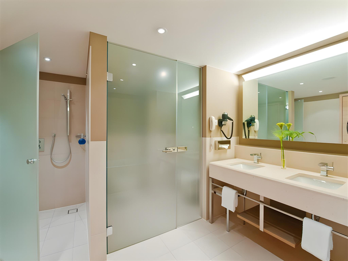 Bathroom 4, Travel Charme Ifen Kleinwalsertal, Bregenz