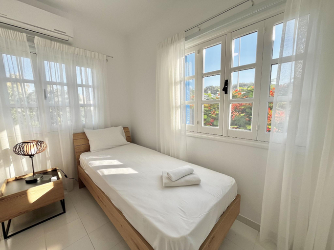 2, PRO - STAY Cavo Bay Villa