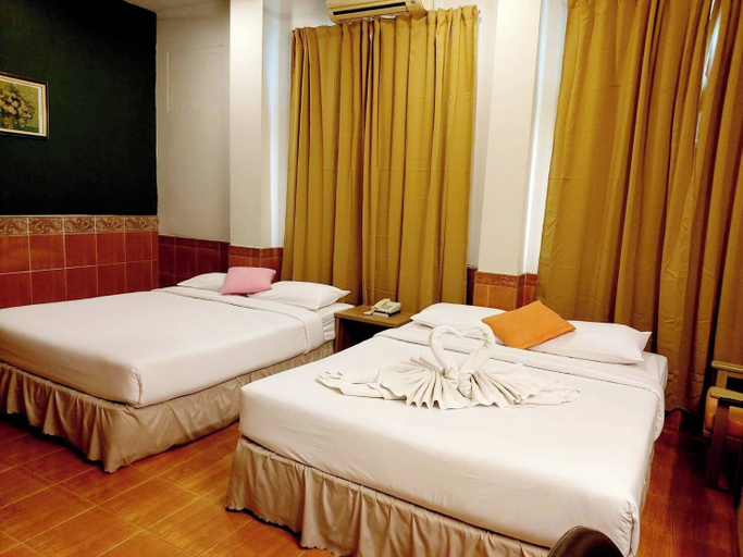 Bedroom 3, Suriwong Chumphon Hotel, Muang Chumphon
