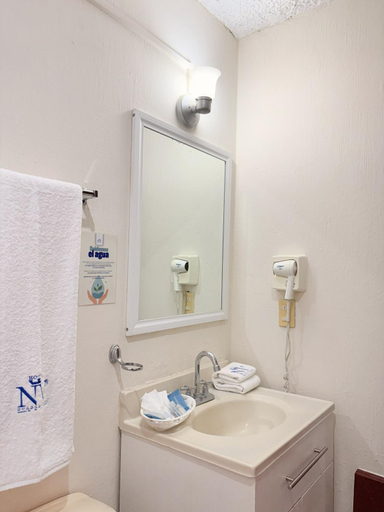 Bathroom 5, Hotel NV, Zapopan