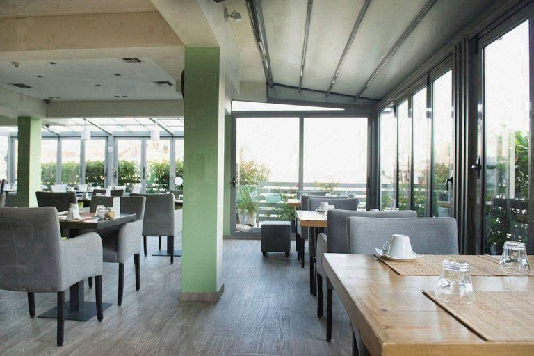 Food & Drinks 5, Athens Way, Attica