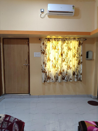 Others 3, Swami's Yatri nivas, Solapur