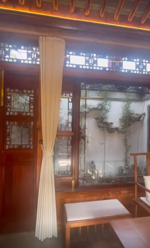 Interior detail 4, Huai Garden, Yangzhou