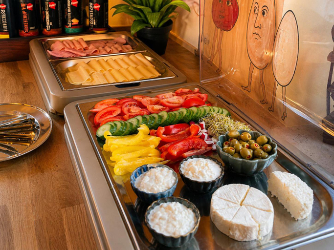 Food & Drinks 4, Gosciniec Piast Pokoje i Camper Park, Poznań