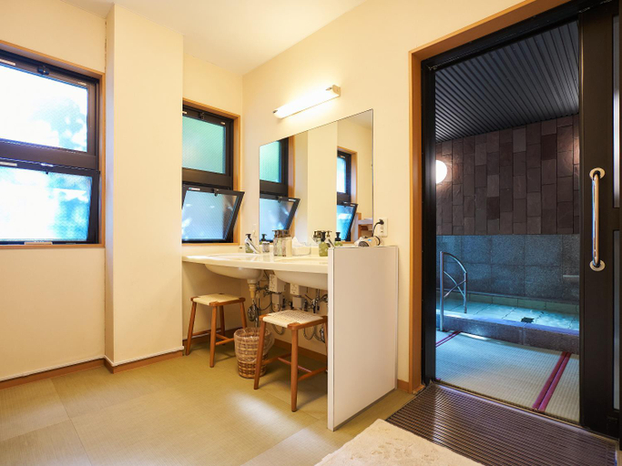 Bathroom 3, Masago Yuyuan, Minamichita