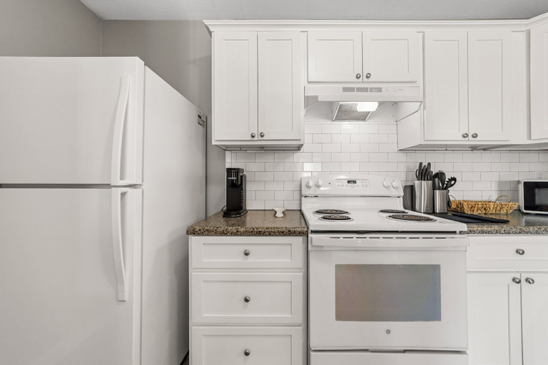 Private kitchen 5, The Family Float at Autumn Ridge, Montgomery