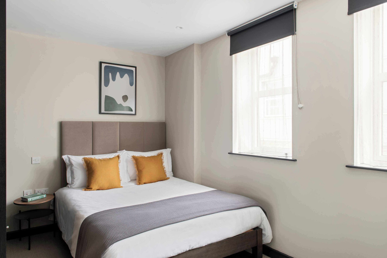 Bedroom 2, Cove Cannon Street, London