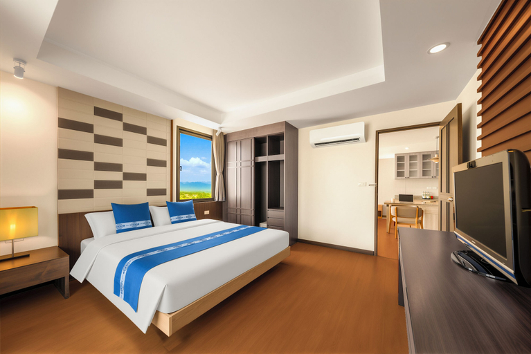 Bedroom 3, Tycoon Holiday Hotel, Pattaya