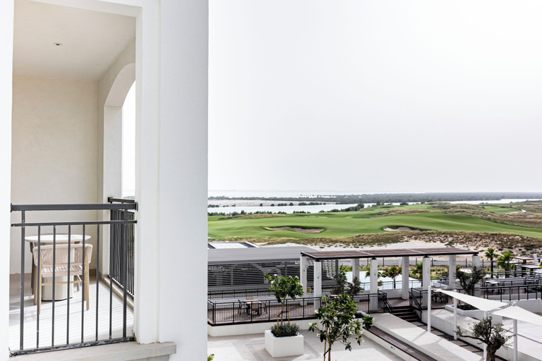 Property grounds 2, Bloomfields 2BR in Fairways 1 - Yas Golf, Yas Island