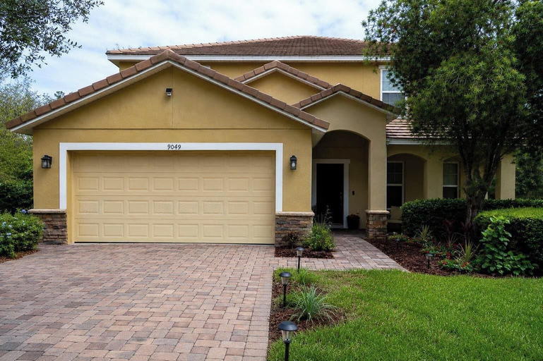 Interior 3, Meadow Manor - 10 Mins to Disney! Pool/spa, Osceola