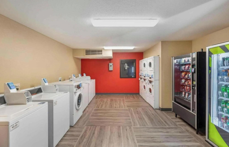 Vending machine 3, Motel 6 Suites Milwaukee Brookfield, WI, Waukesha